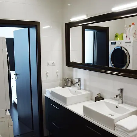 Apartman Dc2 Apartament *