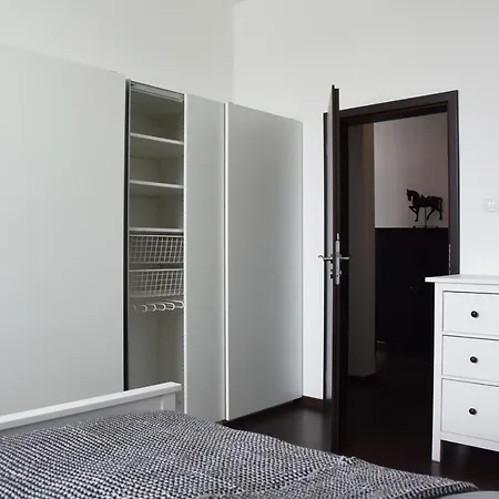 Apartman Dc2 Apartament *